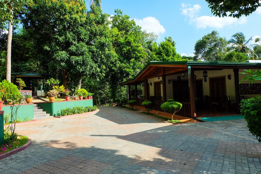 Green View Holiday Resort 캔디 외부 사진