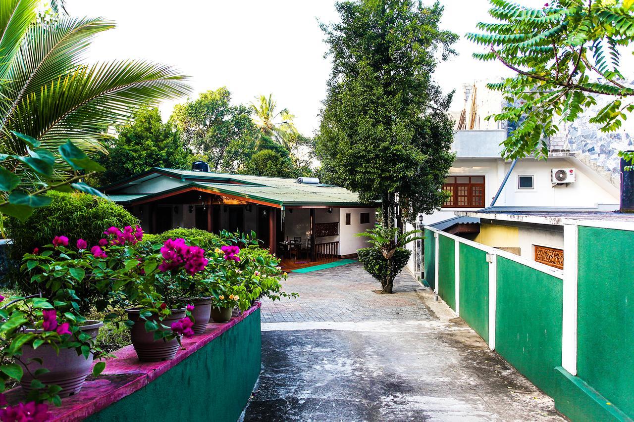 Green View Holiday Resort 캔디 외부 사진